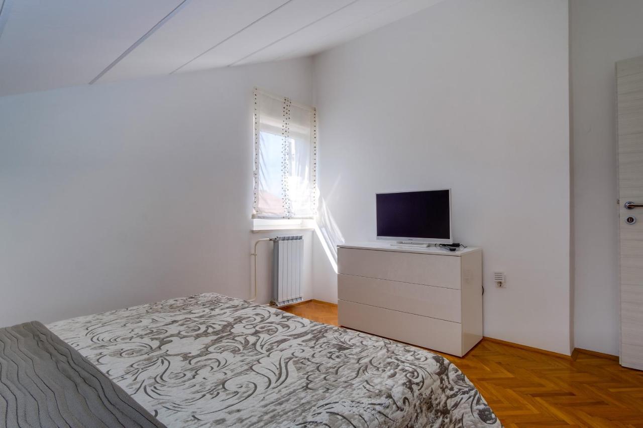 Leonida Apartamento Mali Lošinj Exterior foto