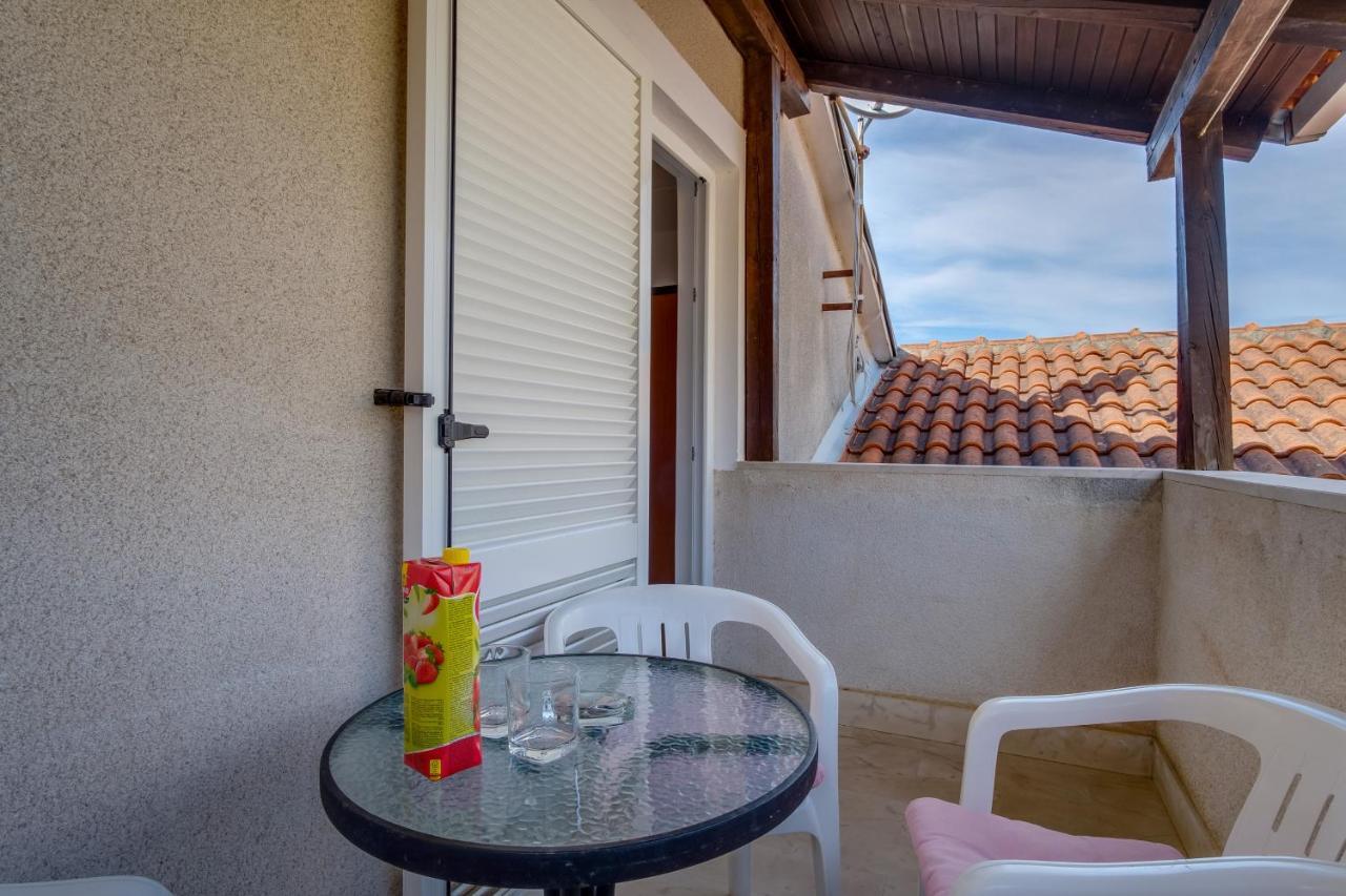 Leonida Apartamento Mali Lošinj Exterior foto