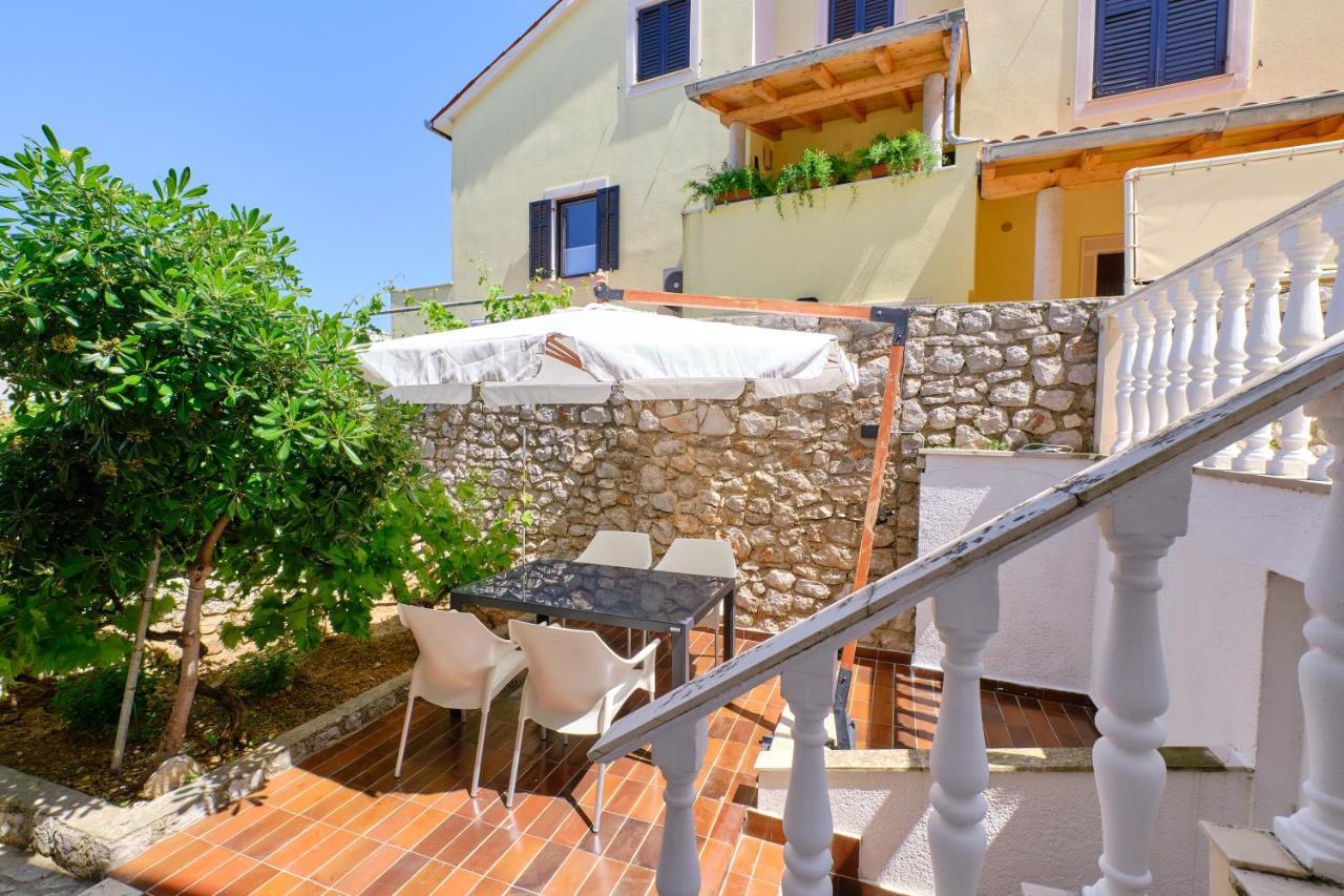 Leonida Apartamento Mali Lošinj Exterior foto
